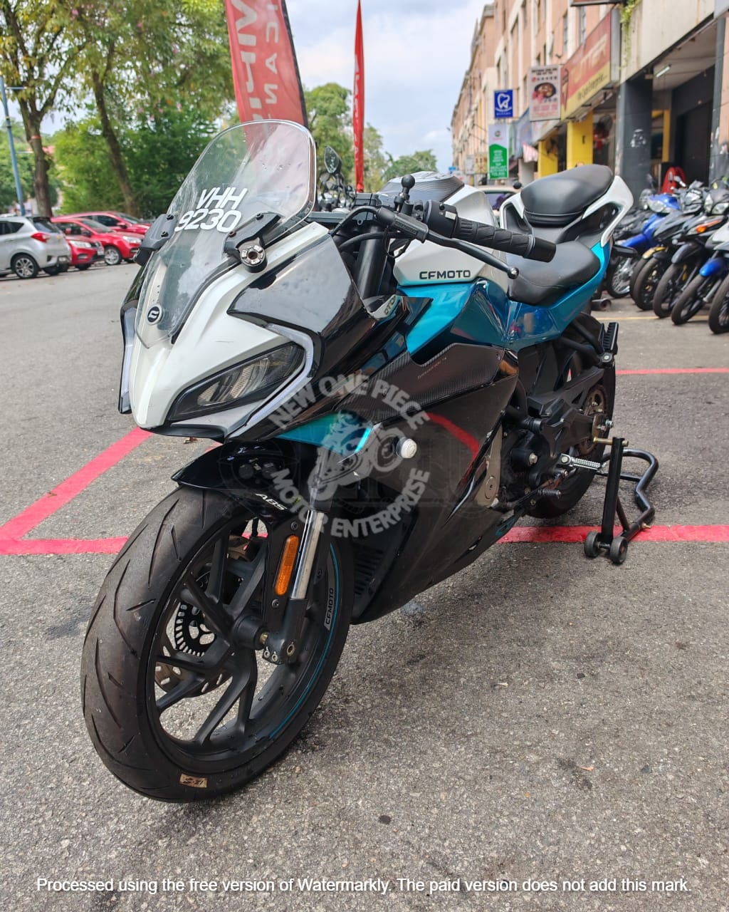 CF Moto 250SR (Second)